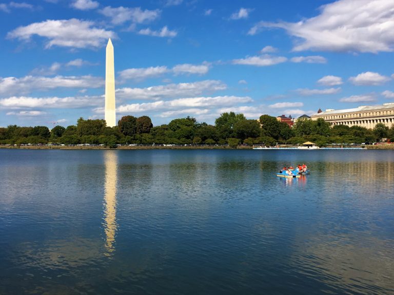 US Washington DC Memorial Peddle Boats