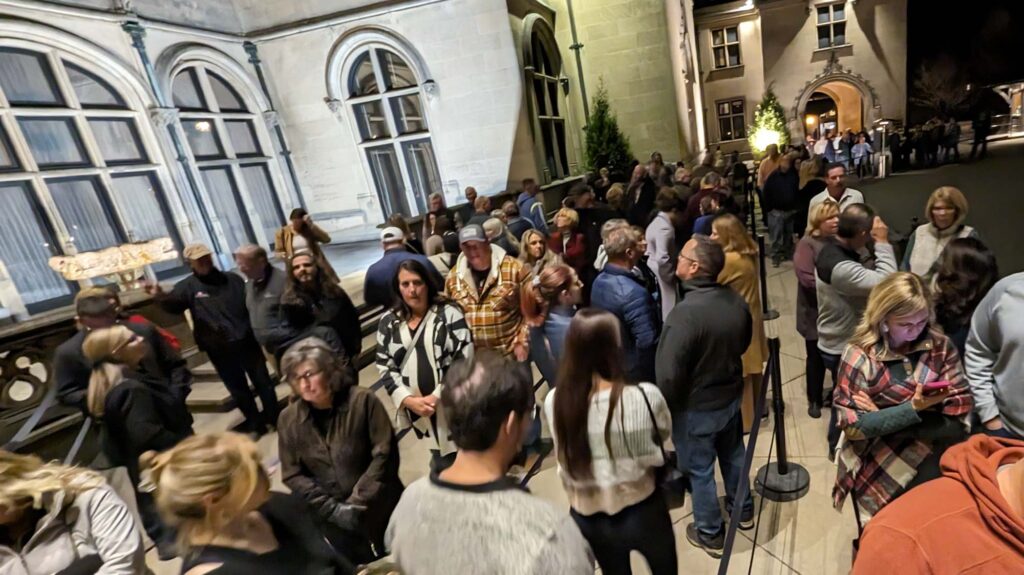 Crowds line up at the Biltmore for the Holidays